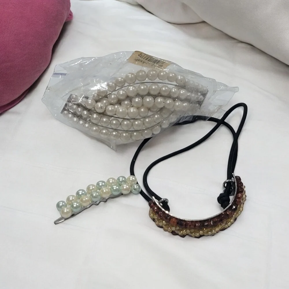 Bundle of 3 hair barretes